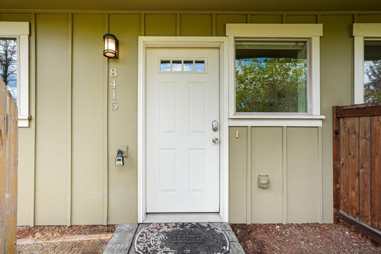 Stylish North Seattle Townhouse- Dual Master Suites 외부 사진