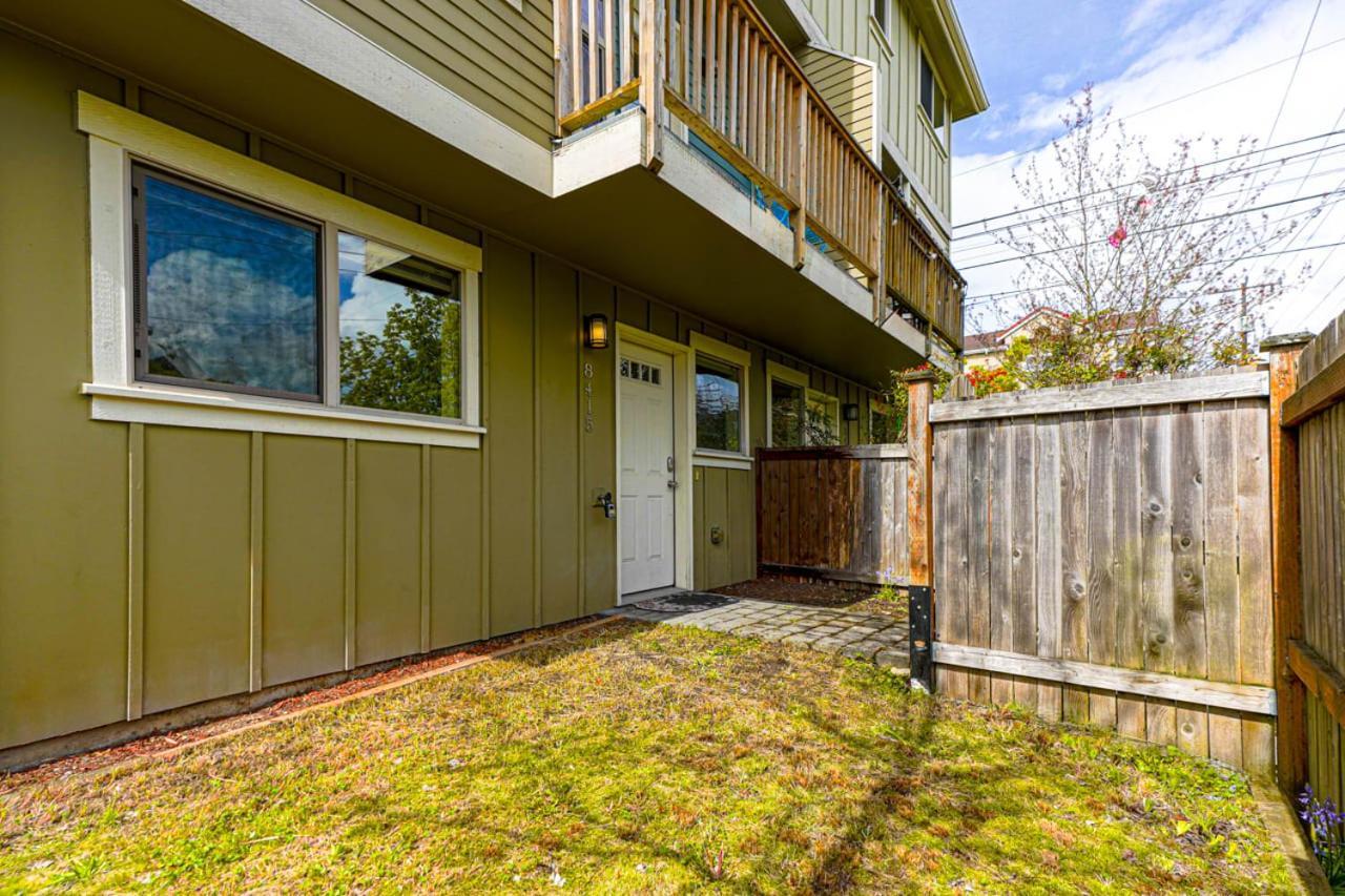 Stylish North Seattle Townhouse- Dual Master Suites 외부 사진
